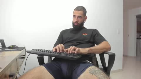 Matheus     online show from March 3, 2025, 10:20 pm