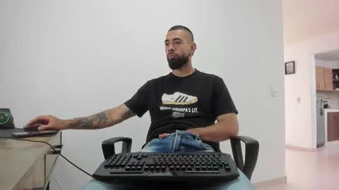 Matheus     online show from November 27, 2025, 5:15 pm