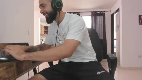 Matheus     online show from April 11, 2026, 8:13 pm