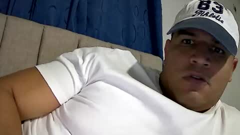 matheusrodriguez0 online show from July 24, 2026, 7:01 pm