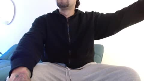 Snapshot of mathew444 chatting on February 17, 2026, 1:40 pm STRURIBE ON INSTAGRAM online show from February 17, 2026, 1:40 pm