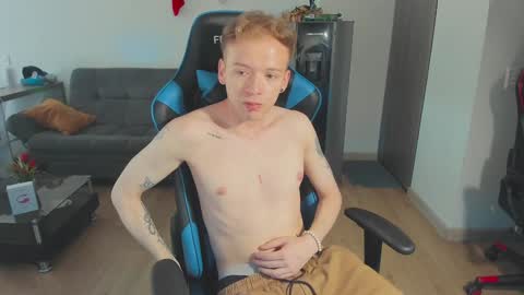 Alejandro Alex online show from December 31, 2024, 6:35 pm