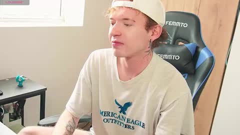 Alejandro Alex online show from October 25, 2025, 1:18 pm