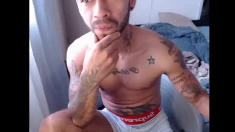 Snapshot of matiaswhiat chatting on July 15, 2026, 11:37 am Matias Whiat online show from July 15, 2026, 11:37 am
