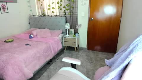 Daniela online show from April 19, 2026, 6:07 pm