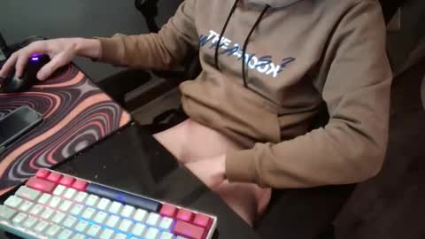 matt1qbby online show from November 30, 2025, 11:42 pm