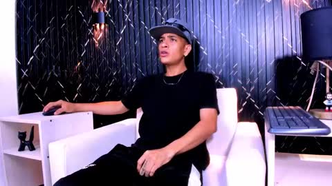 Matt Ruso online show from October 29, 2025, 4:04 am