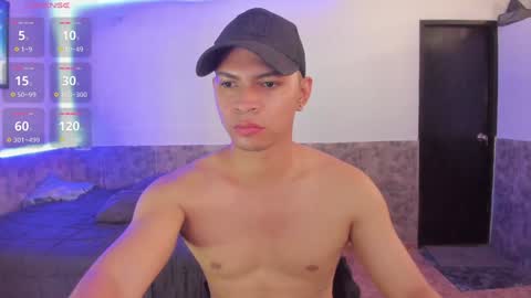 Snapshot of mattcoom chatting on December 20, 2024, 3:53 pm Matt Coom Independent model online show from December 20, 2024, 3:53 pm