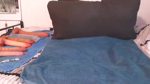 matten80 online show from December 21, 2025, 8:32 am