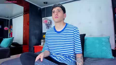 ---Matteo--- online show from October 22, 2025, 3:18 am