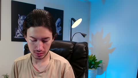 Snapshot of matteo_simpson chatting on February 10, 2025, 7:07 pm Matteo simpson online show from February 10, 2025, 7:07 pm