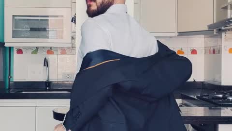 Matteo simpson online show from November 8, 2025, 12:00 am