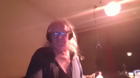 Matthias online show from October 25, 2025, 4:53 am