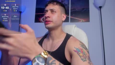 mattsaill_ online show from November 7, 2025, 11:21 am