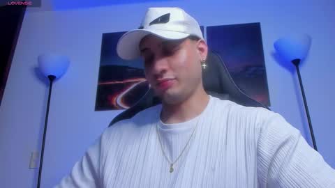 mattsaill_ online show from December 16, 2025, 1:21 am