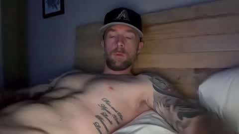 Snapshot of mattyice734 chatting on February 26, 2025, 11:48 pm mattyice734 online show from February 26, 2025, 11:48 pm