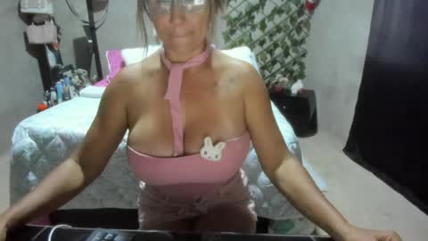 Snapshot of mature_bigboobs__ chatting on May 21, 2026, 2:40 am mature_bigboobs__ online show from May 21, 2026, 2:40 am