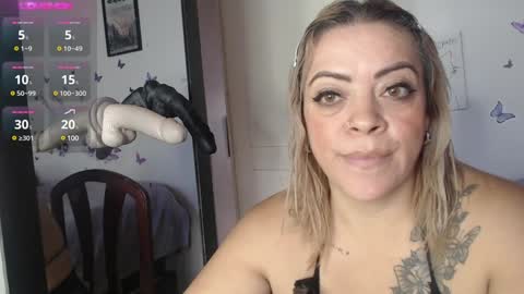 Snapshot of mature_liaa chatting on January 29, 2025, 12:56 pm Mature liaa online show from January 29, 2025, 12:56 pm