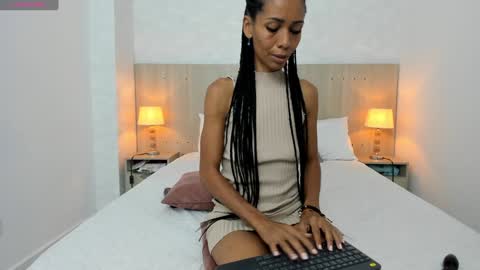 Vayolet Castro online show from January 19, 2025, 10:17 pm