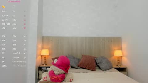 Vayolet Castro online show from October 21, 2025, 11:22 am