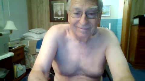 Snapshot of maturecouple1954 chatting on June 11, 2026, 10:24 am SXECPL55 at G mail Dot Com online show from June 11, 2026, 10:24 am