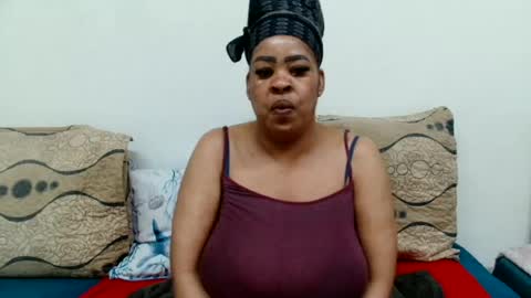 Snapshot of maturedbootyqueen chatting on June 13, 2026, 8:45 am QUEEN online show from June 13, 2026, 8:45 am