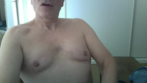 Snapshot of maturehotman chatting on December 14, 2024, 9:40 am maturehotman online show from December 14, 2024, 9:40 am