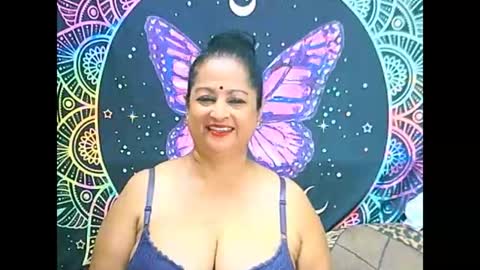matureindian4u65 online show from March 3, 2025, 9:37 pm