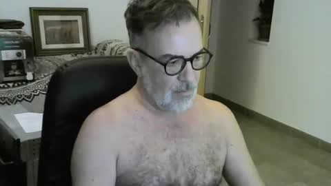 matxexo online show from November 21, 2025, 6:17 pm