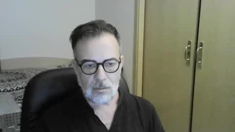 matxexo online show from November 30, 2025, 5:17 pm