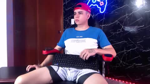 Snapshot of maty_hard chatting on January 6, 2025, 2:58 pm Matias online show from January 6, 2025, 2:58 pm