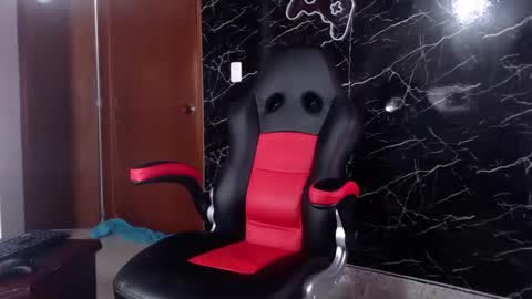 Snapshot of maty_hard chatting on January 16, 2025, 9:59 am Matias online show from January 16, 2025, 9:59 am