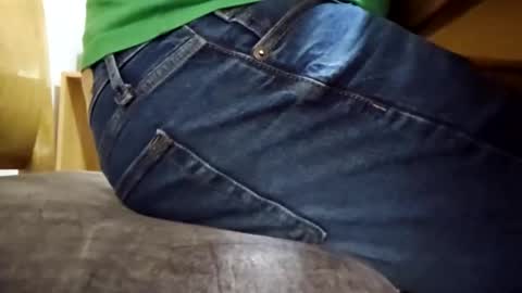 mau422 online show from October 20, 2025, 6:19 pm