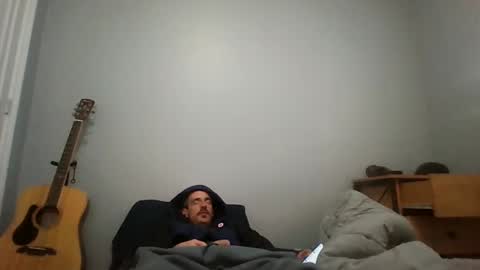 Snapshot of maubecaron1 chatting on November 17, 2025, 2:12 pm ken34yee online show from November 17, 2025, 2:12 pm