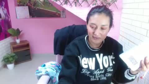 maurakloss303av online show from January 12, 2026, 8:14 pm