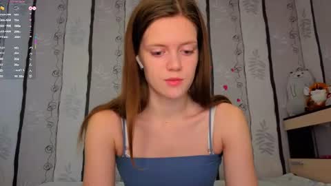 Snapshot of maurineneverman chatting on July 2, 2026, 8:20 am Lucy online show from July 2, 2026, 8:20 am