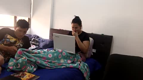 mauroluxandra online show from October 26, 2025, 6:58 pm