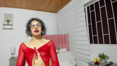 Snapshot of maverick_angel chatting on May 9, 2026, 2:55 pm Maverick online show from May 9, 2026, 2:55 pm