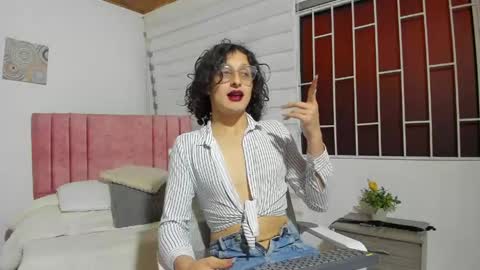 Snapshot of maverick_angel chatting on May 16, 2026, 2:16 pm Maverick online show from May 16, 2026, 2:16 pm
