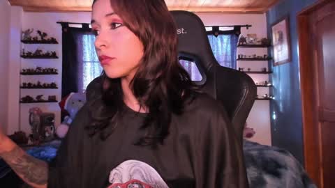 Hilary online show from December 8, 2024, 9:19 pm