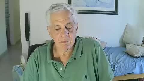 Snapshot of max_2017 chatting on March 9, 2026, 9:19 pm max_2017 online show from March 9, 2026, 9:19 pm