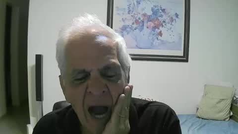 Snapshot of max_2017 chatting on March 11, 2026, 3:23 am max_2017 online show from March 11, 2026, 3:23 am