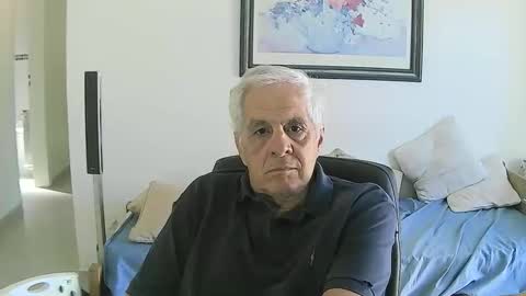 Snapshot of max_2017 chatting on March 26, 2026, 3:50 pm max_2017 online show from March 26, 2026, 3:50 pm