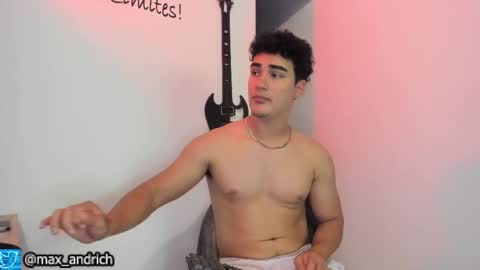 Max... online show from October 28, 2025, 2:04 am