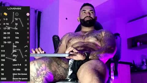 Snapshot of max__prada chatting on February 13, 2026, 2:40 am max__prada online show from February 13, 2026, 2:40 am