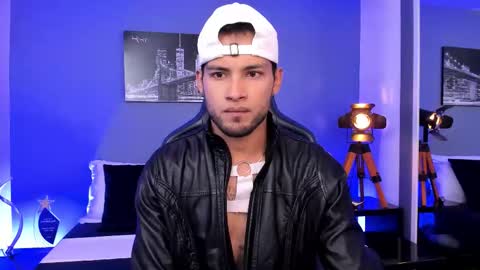 Max Conor online show from September 19, 2025, 11:55 am