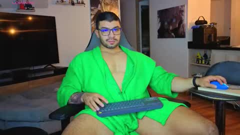 Max online show from November 12, 2025, 2:34 am