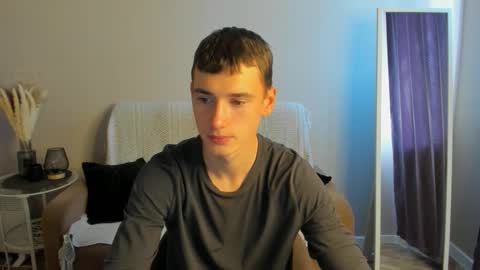 Max online show from September 18, 2025, 5:53 am