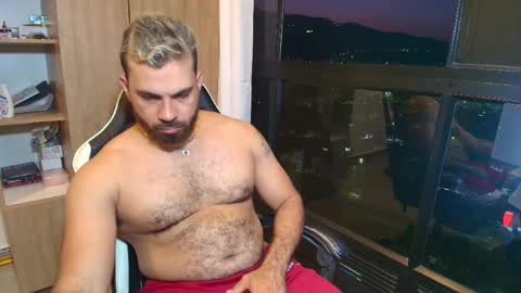 max_love25 online show from March 4, 2026, 11:22 pm