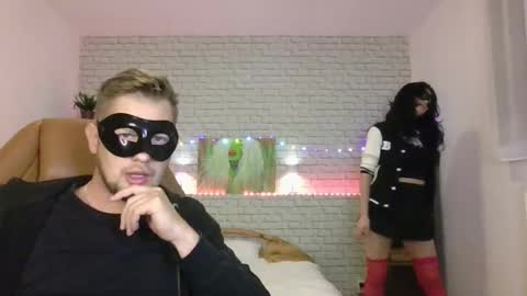 Snapshot of max_mila_888 chatting on September 10, 2025, 9:20 am Max  Aliya online show from September 10, 2025, 9:20 am